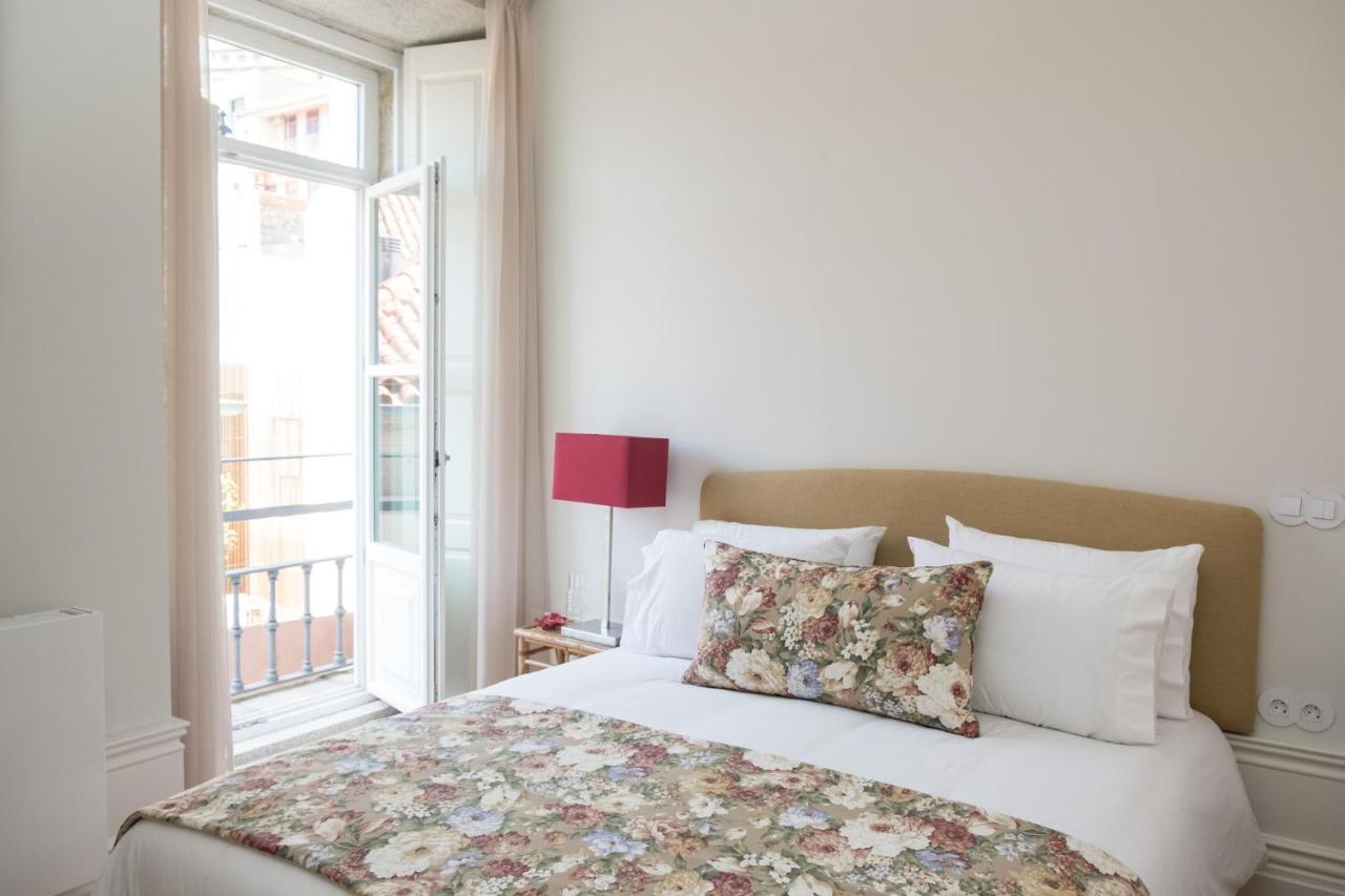 Boutique Rentals-Flores Chic In Historical Center Porto Exterior photo