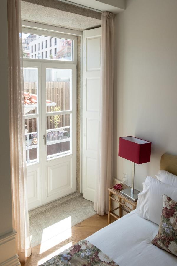 Boutique Rentals-Flores Chic In Historical Center Porto Exterior photo