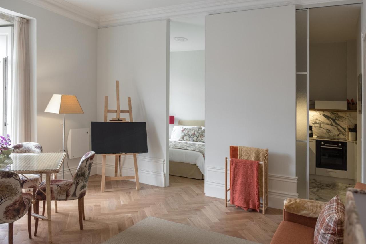 Boutique Rentals-Flores Chic In Historical Center Porto Exterior photo
